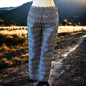 Katherine Barclay Montreal Womens Pants Size 4 Blue White Paisley